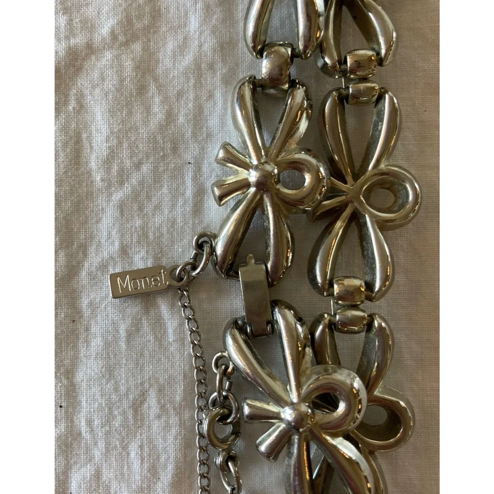 Monet Silver Tone Bow Tie Chain Link Bracelet Bows Ribbons 7” Vintage